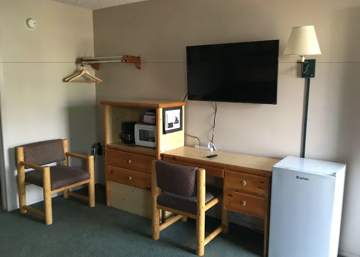 Motel Creek And Rv Park