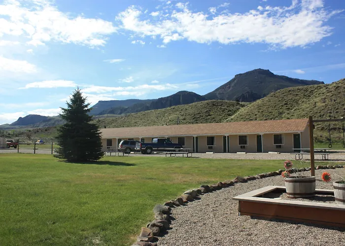 Motel Creek And Rv Park Wapiti