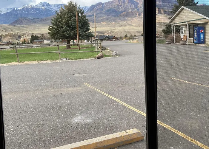 Creek And Rv Park Wapiti